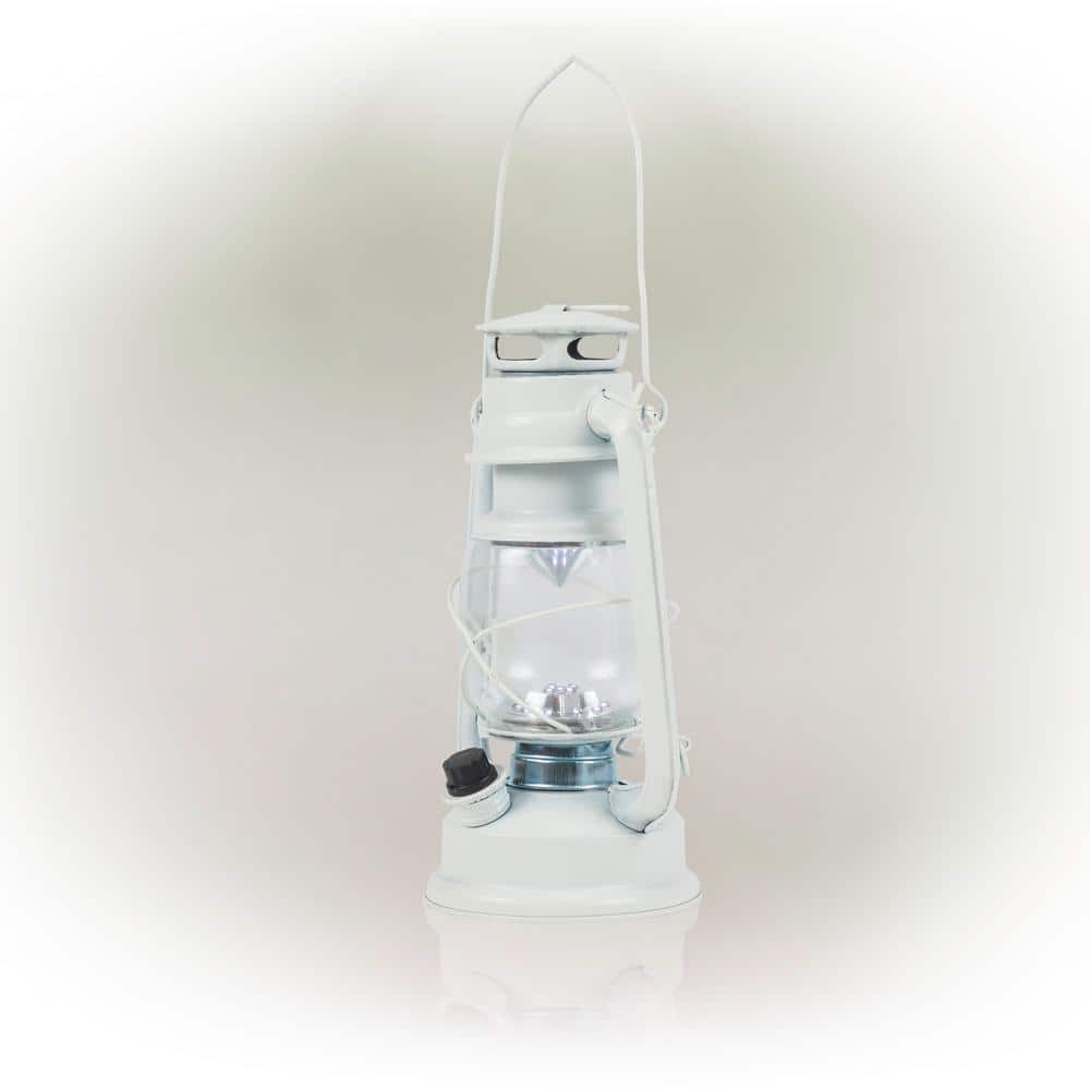 Alpine Corporation Indoor/Outdoor Hurricane Lantern with Cool White LED Lights and Timer BST124WT