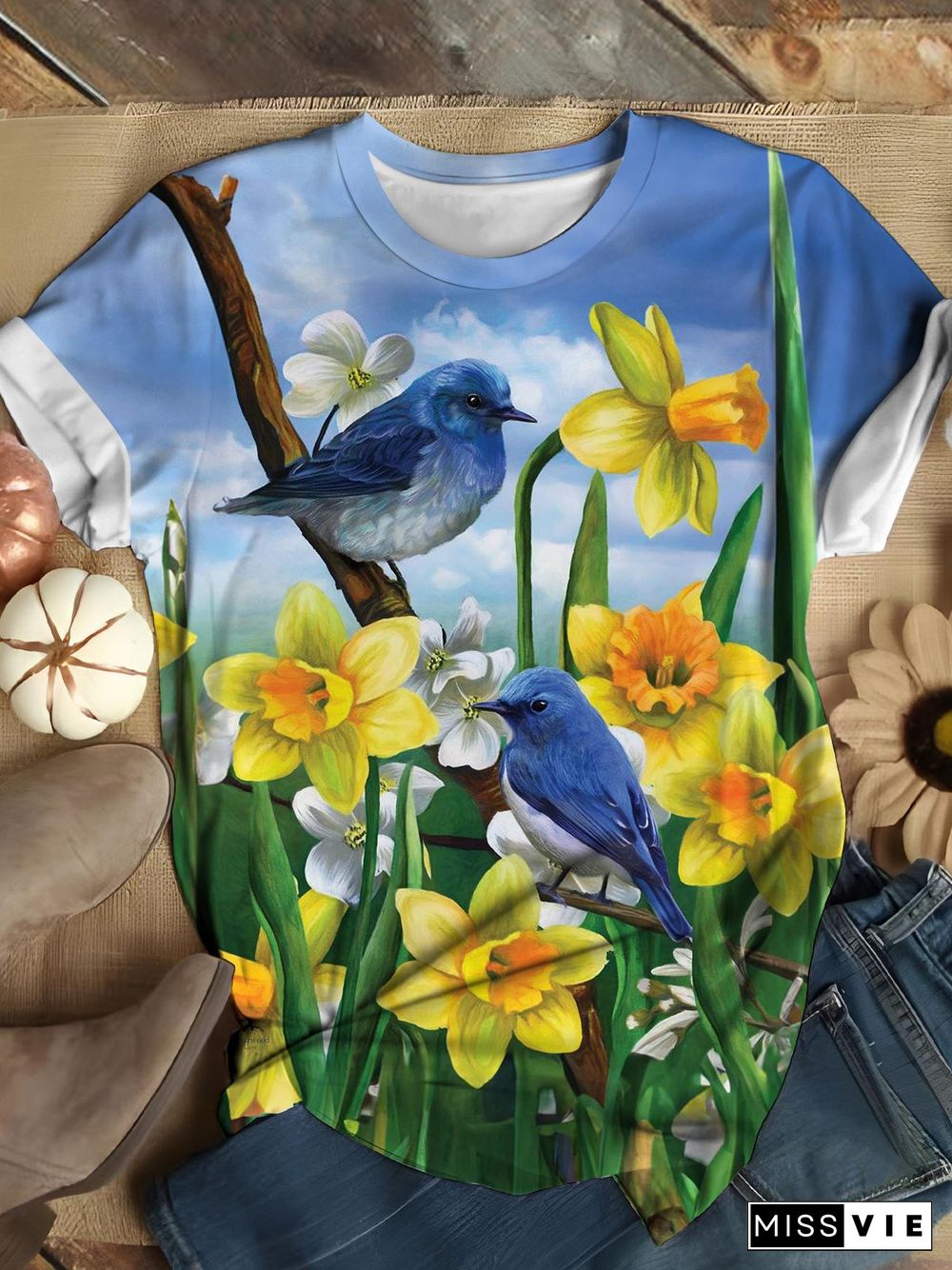 Bluebirds And Daffodils Print Casual T-shirt