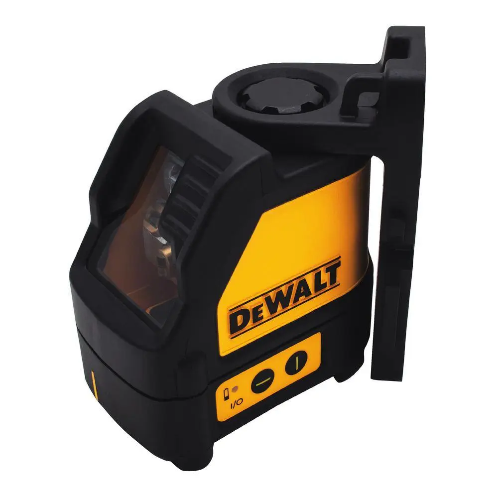 DEWALT 100 ft. Green Self-Leveling Cross Line Laser Level with (3) AA Batteries  Case DW088CG