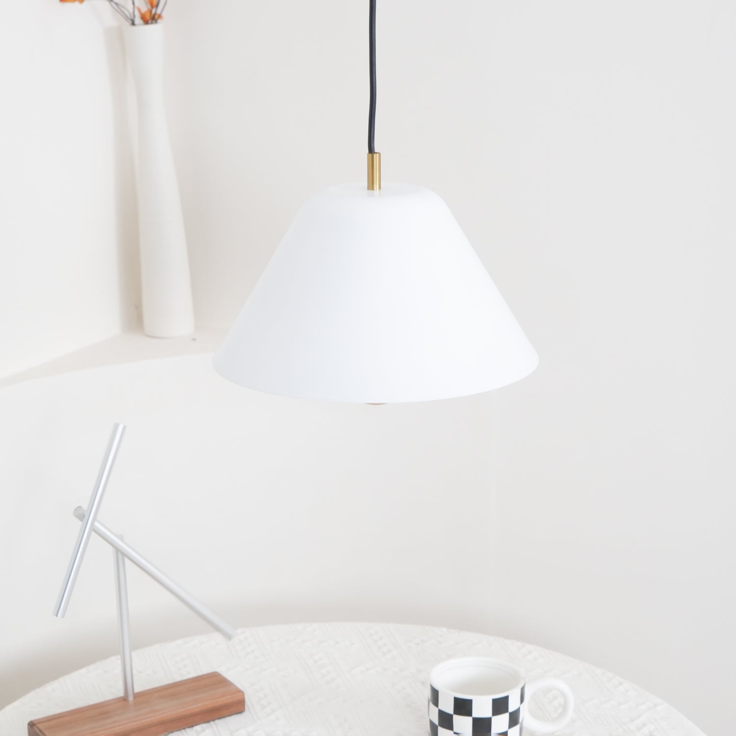 Minimalist Pendant Lamp