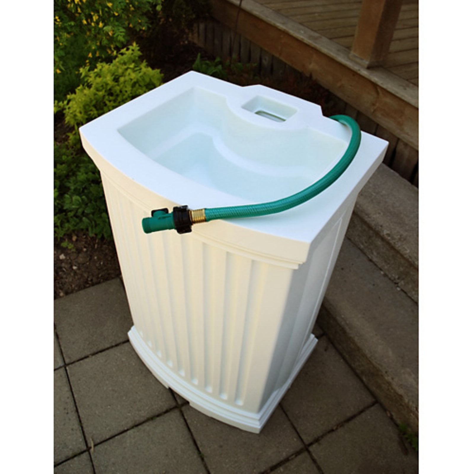 Mayne Madison Rain Barrel