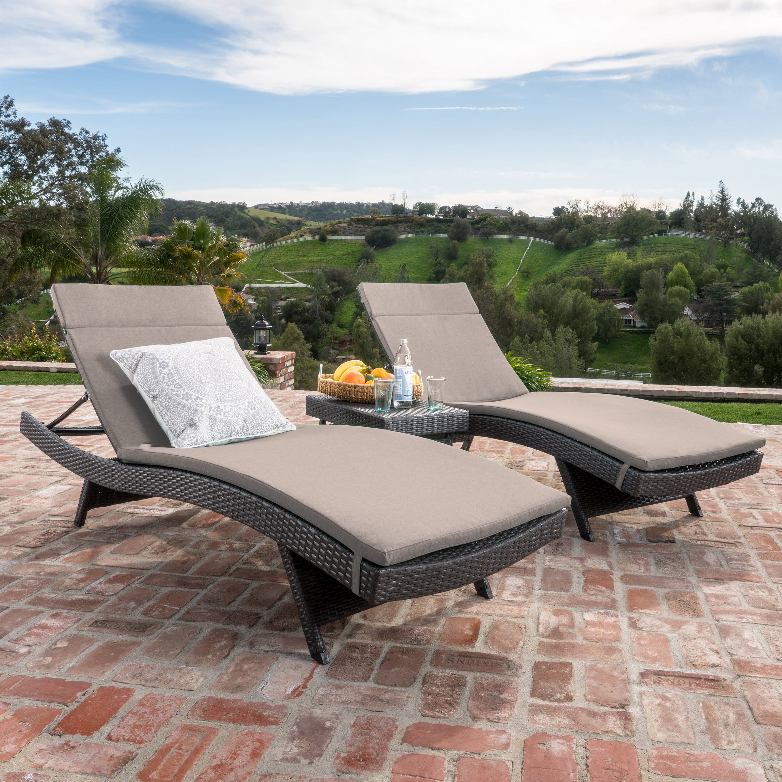 Lakeport 3pc Outdoor Wicker Chaise Lounge Chair & Table Set