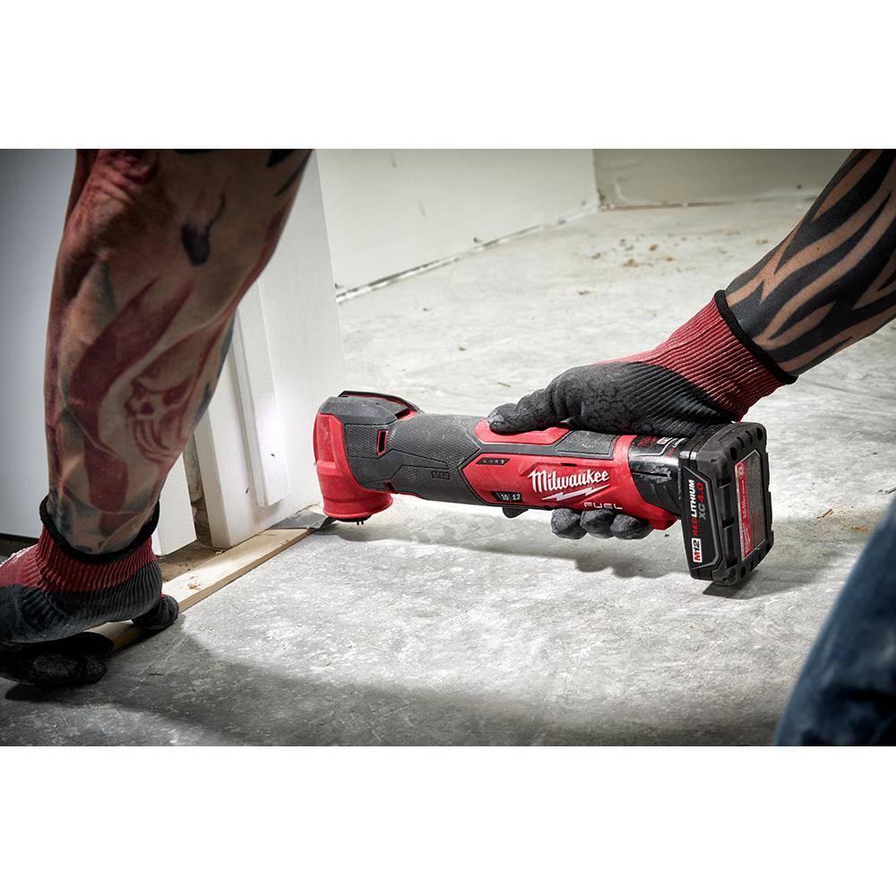 MW M12 FUEL 12V Lithium-Ion Cordless Oscillating Multi-Tool with M12 2.0Ah Battery 2526-20-48-11-2420