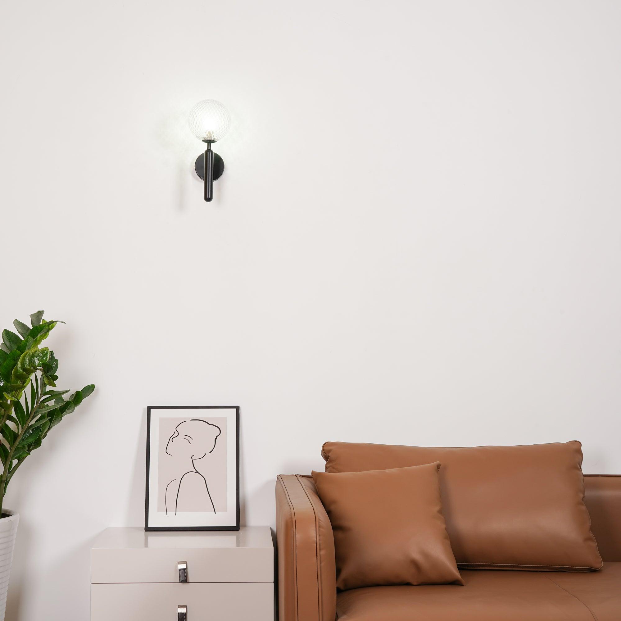 Nordica Wall Lamp