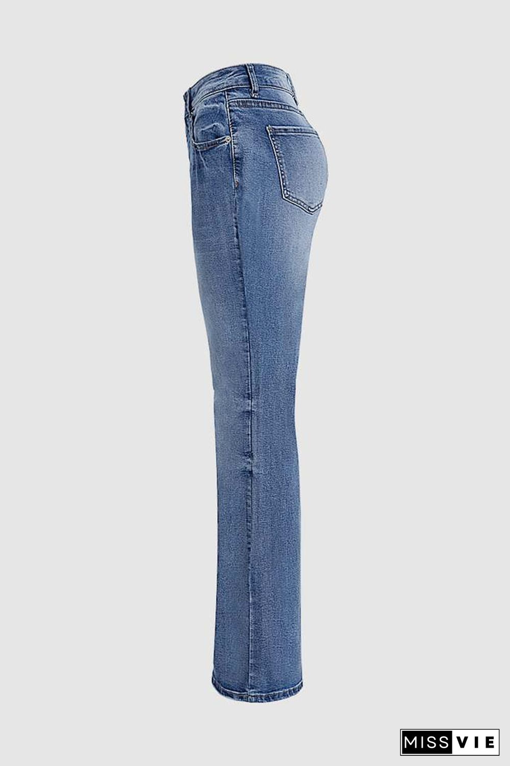 Pocket Detail Buttoned Mid Rise Flare Jeans