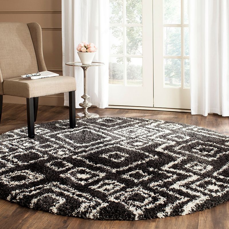 Safavieh Belize Tribal Chevron Shag Rug