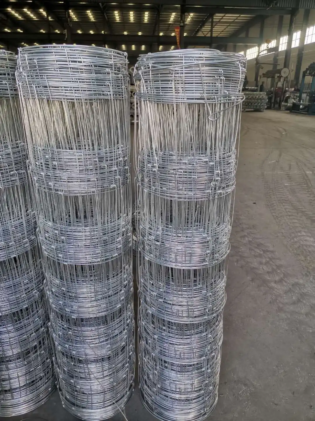 Cheap factory direct supply high quality hot dip steel wire cattle fence