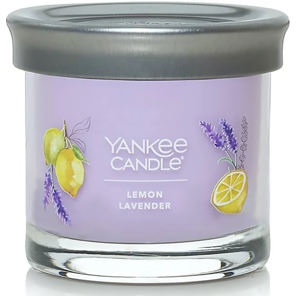 Yankee Candle  Signature Small Tumbler Candle in Lemon Lavender