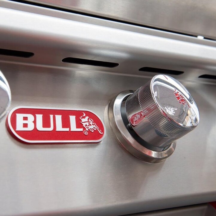 Bull Steer Premium 25-Inch 3-Burner Built-In Natural Gas Grill