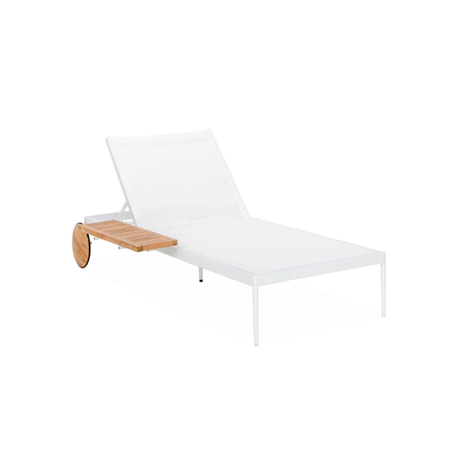 Signature Carrbrook Aluminum Chaise Lounge