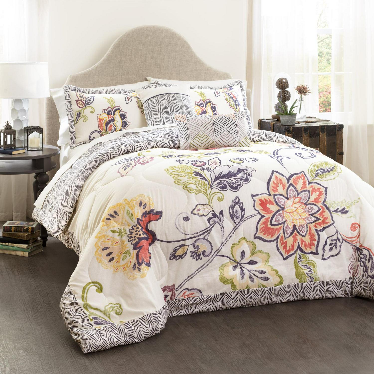 Lush Decor Aster Floral Quilted Stitching Comforter King Coral