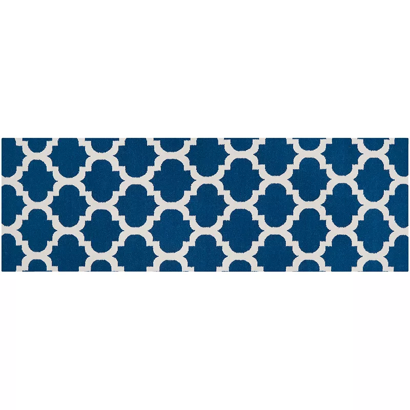 Artisan Weaver Centralia Lattice Reversible Wool Rug