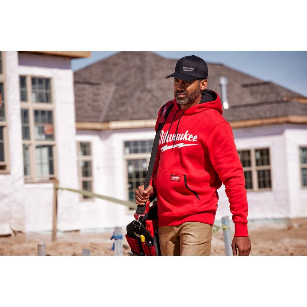 Milwaukee Midweight Pullover Hoodie Big Logo Red 352RM910 from Milwaukee