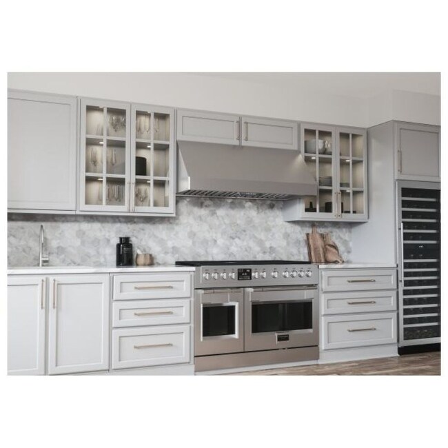 Zephyr 650 CFM 54 Inch Wide Wall Mounted Range Hood with Airflow