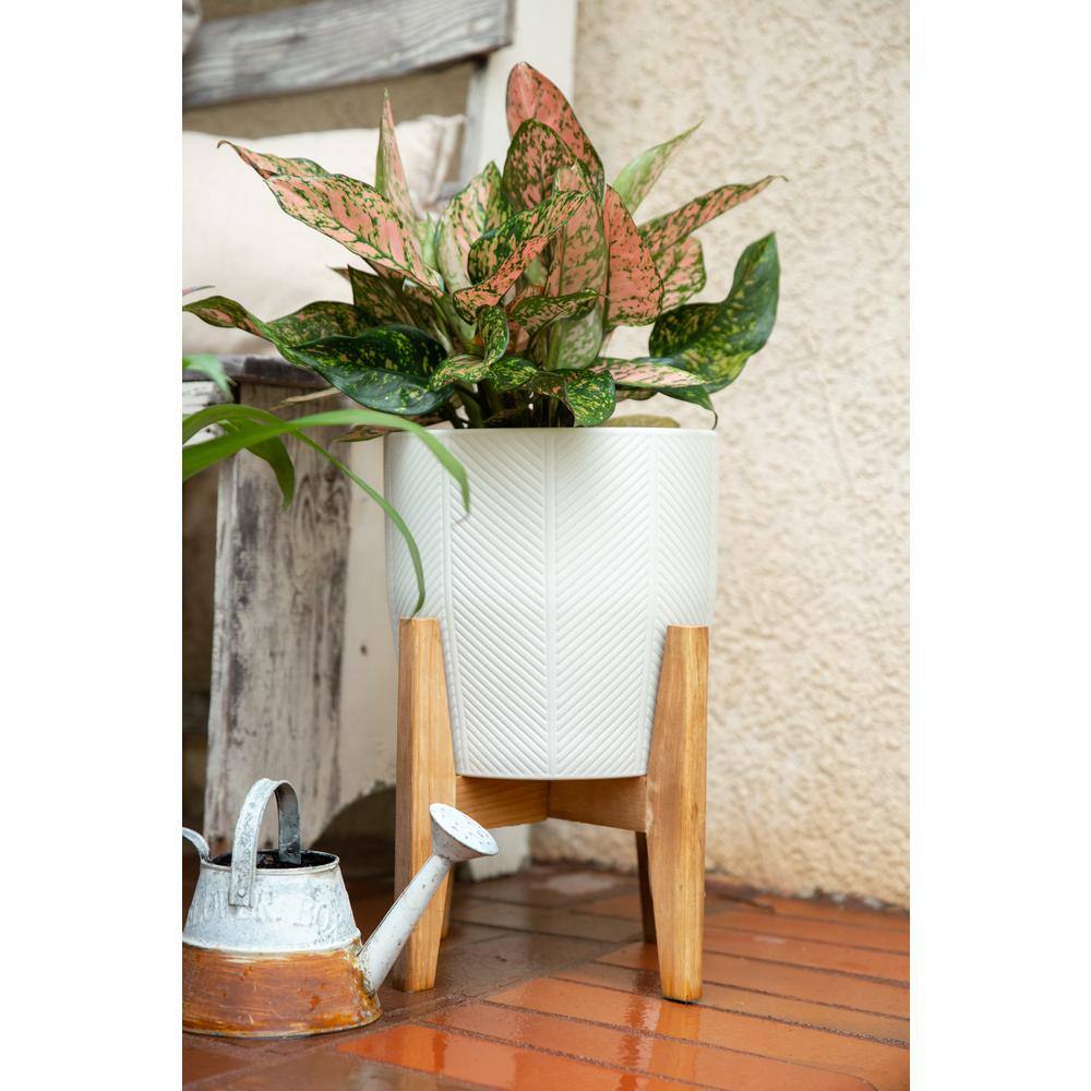 Flora Bunda 10 in. and 6.6 in. Matte White Chevron Ceramic Plant Pot on Wood Stand Stand Mid Century Planter (Set of 2) CT1298E2-MTWH