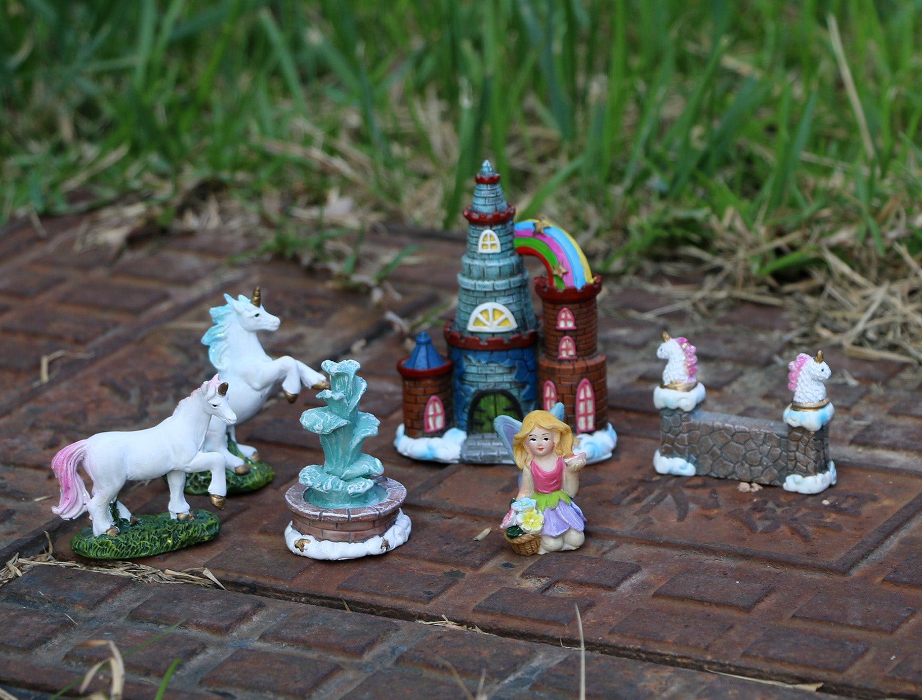 Unicorn Figurines Fairy Garden Accessories Miniature Unicorn Gift Set Outdoor Garden Decoration Fairy Figurines Castle Fountain Girl Birthday Gifts (Set of 23)