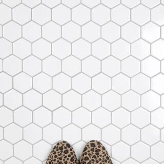 Merola Tile Metro 2 in. Hex White Porcelain Mosaic Tile (10.0 sq. ft.Case) FXLM2HGW