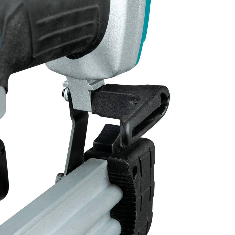 Makita Pneumatic 2 in. 18-Gauge Brad Nailer AF506