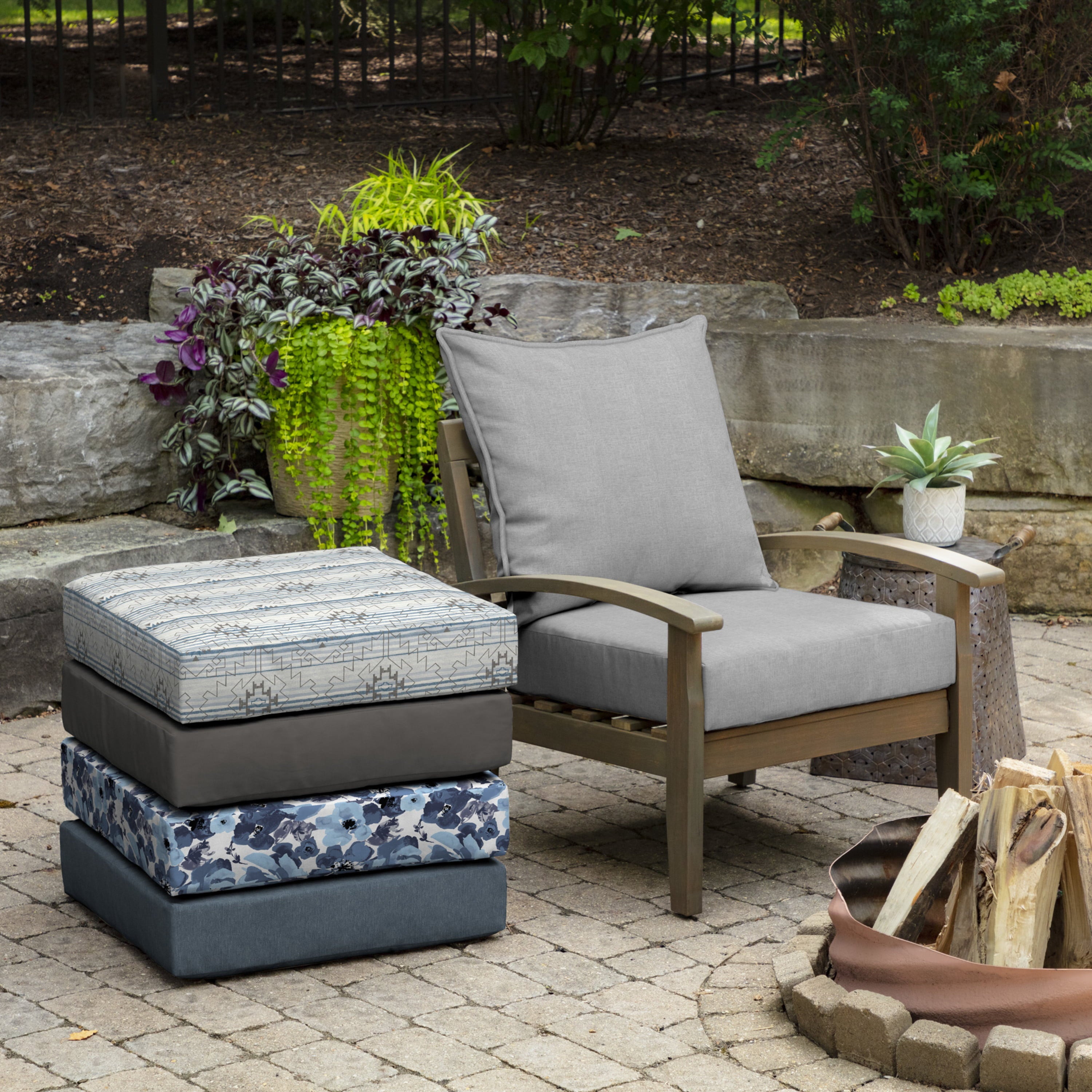 Arden Selections Performance Outdoor Deep Seating Cushion Set 24 x 24， Paloma Valencia