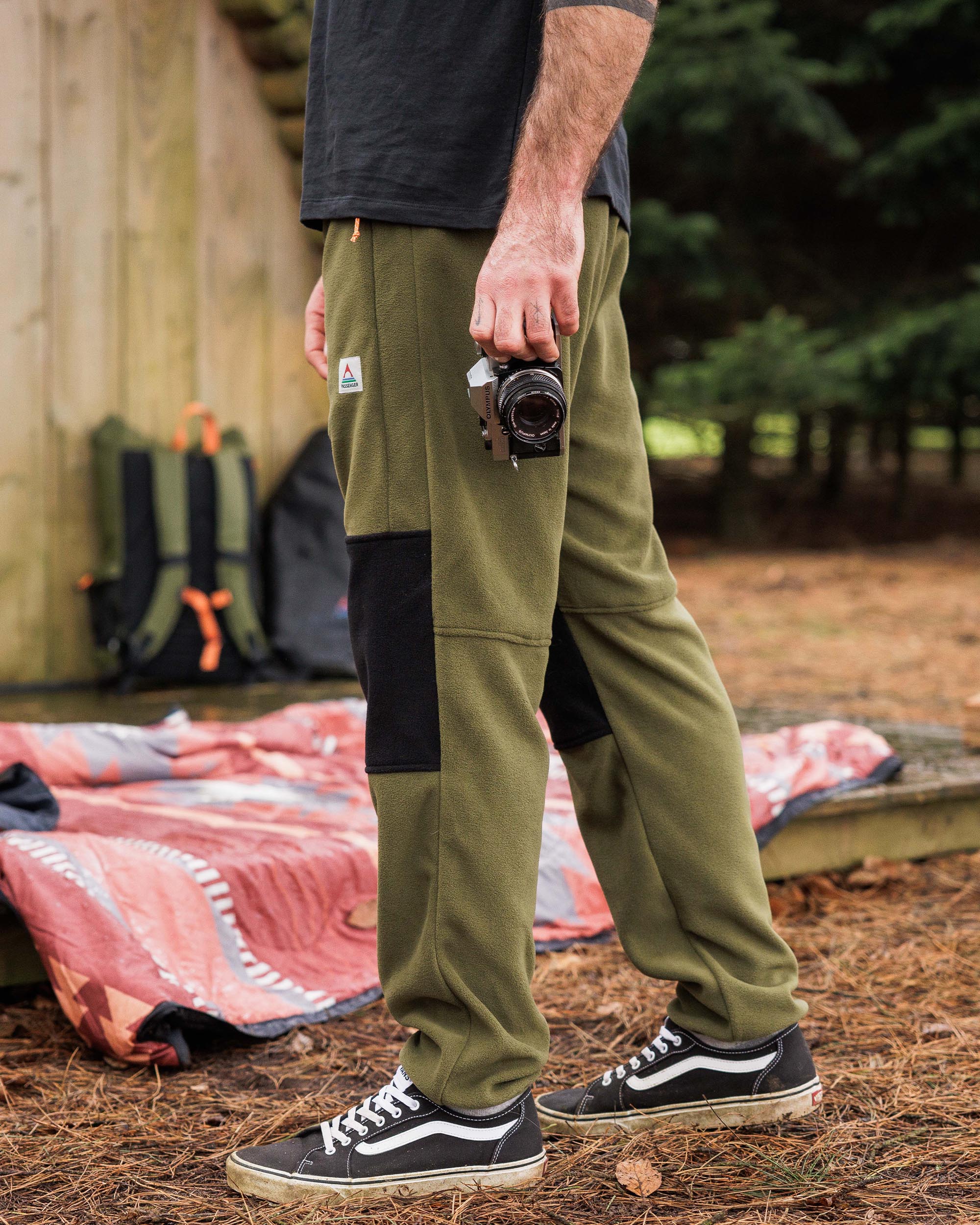 Set off Recycled Polar Fleece Jogger - True Black/ Khaki