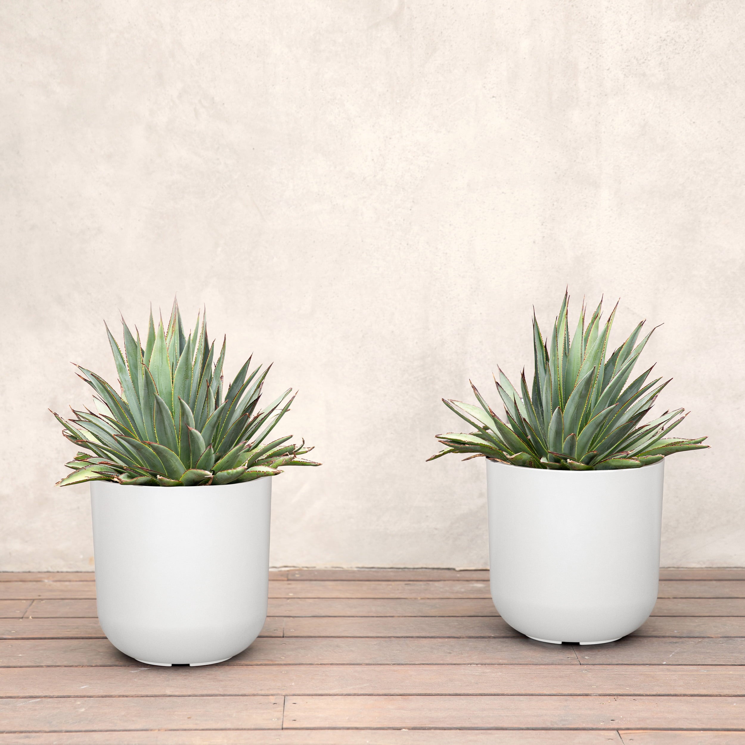 Veradek Pure Series Kona Planter Pot