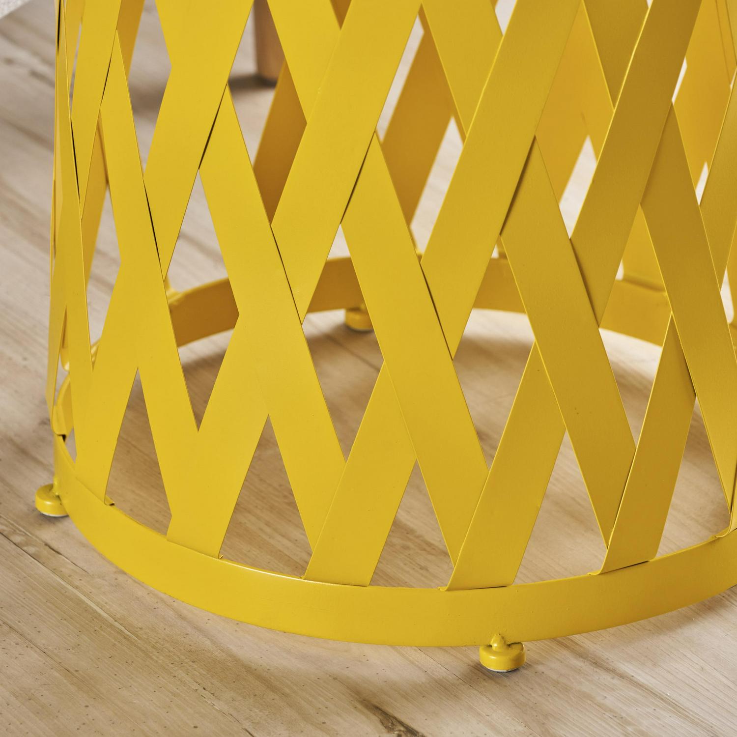 Noble House Pinto Indoor 12 Inch Diameter Lattice Matte Iron Side Table，Yellow