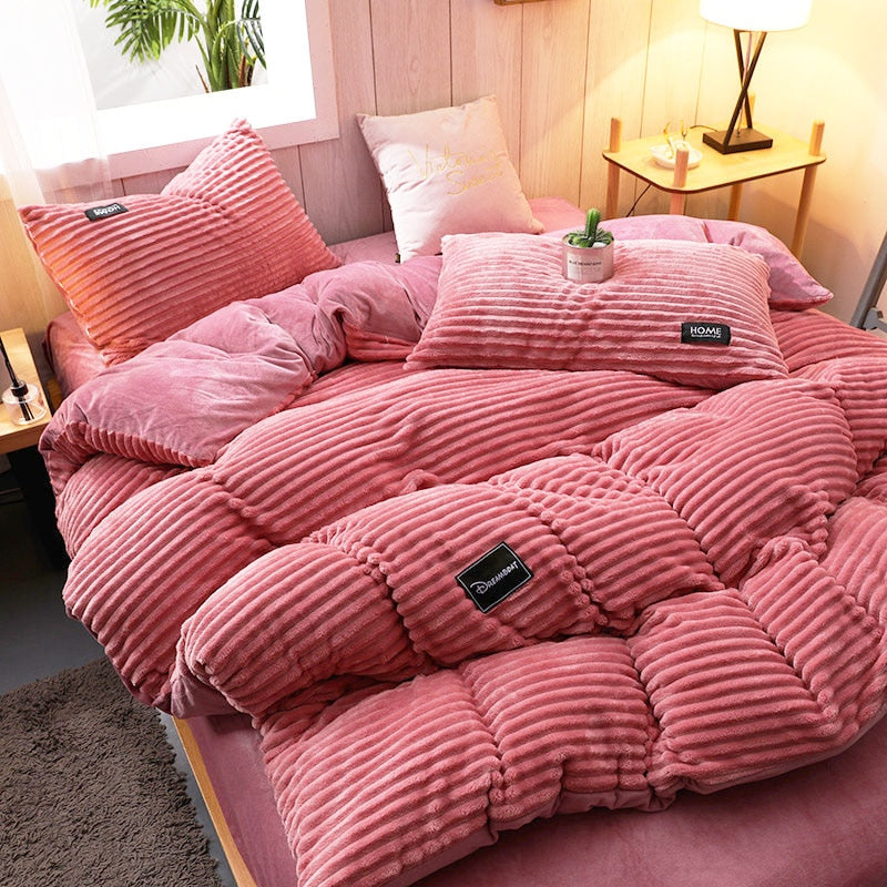 Snugly Warm Fleece Bedding Set