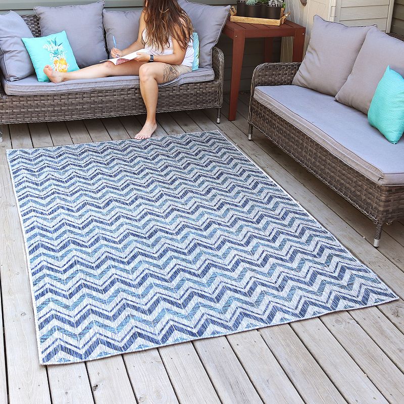 Sunnydaze Chevron Dreams Outdoor Patio Area Rug in Blue/Gray - 5 x 7 Foot