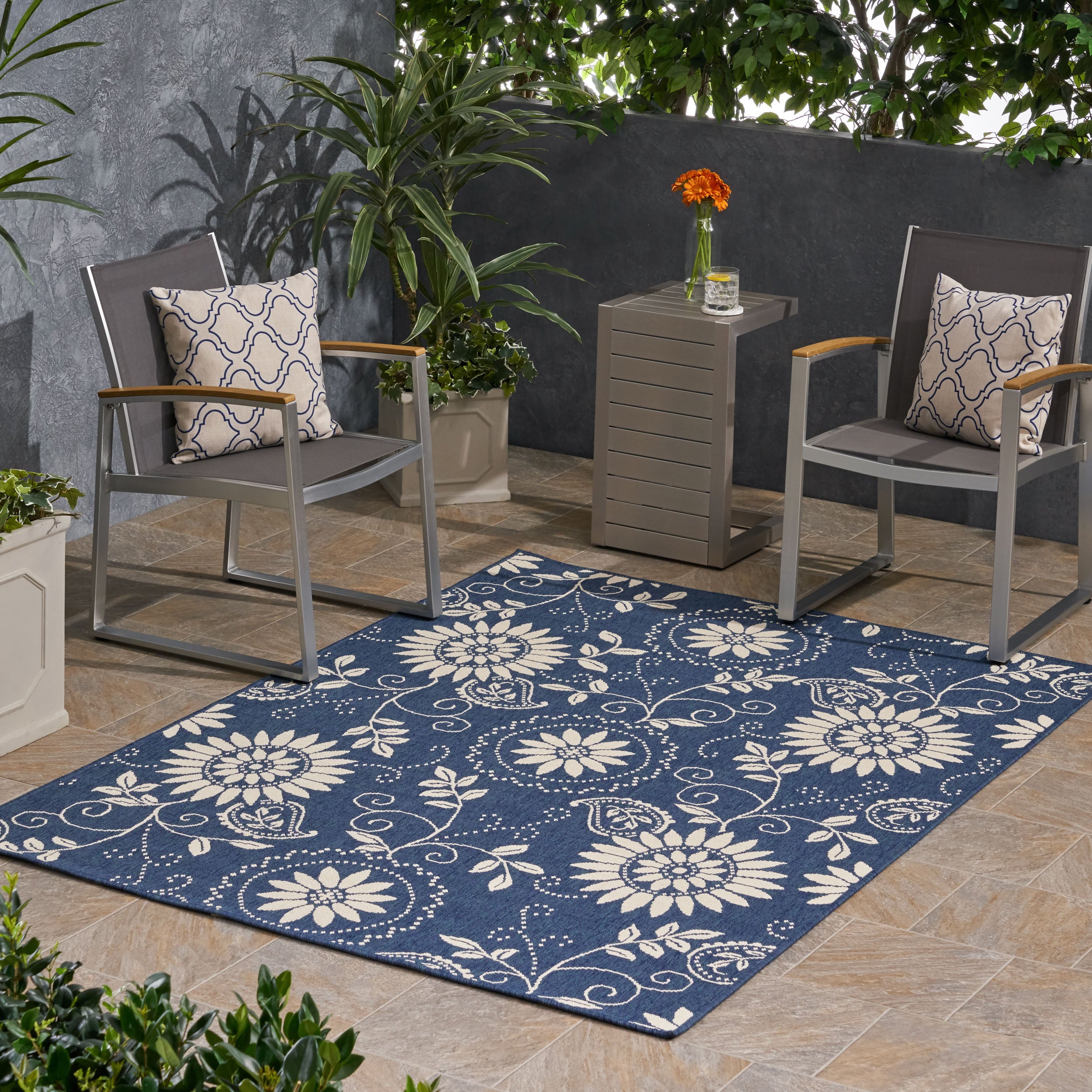 Bubles Outdoor Botanical Area Rug, Blue and Ivory