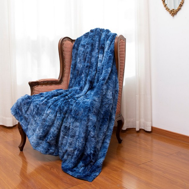 Cheer Collection Ultra Soft Faux Fur Throw Blanket Blue