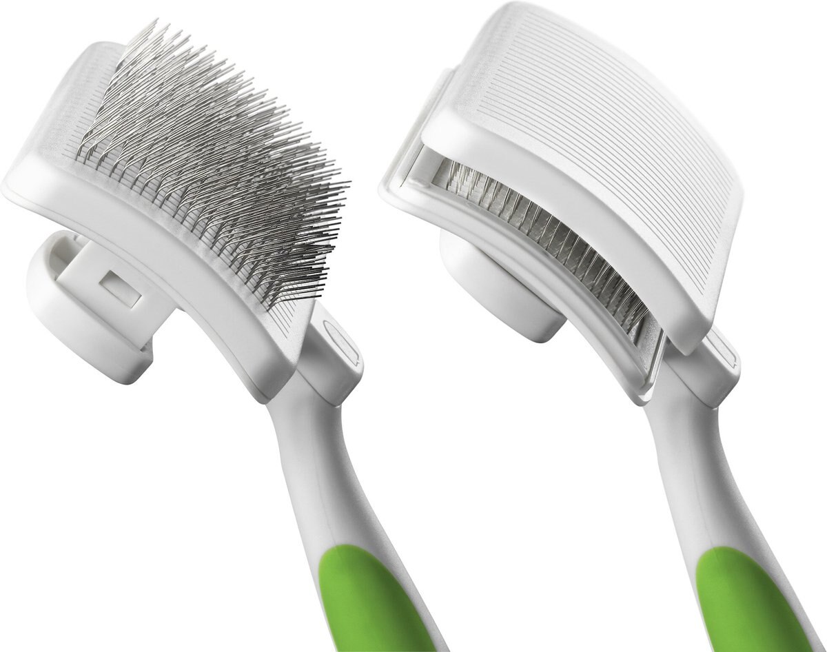 Andis Self-Cleaning Slicker Brush， Green/White