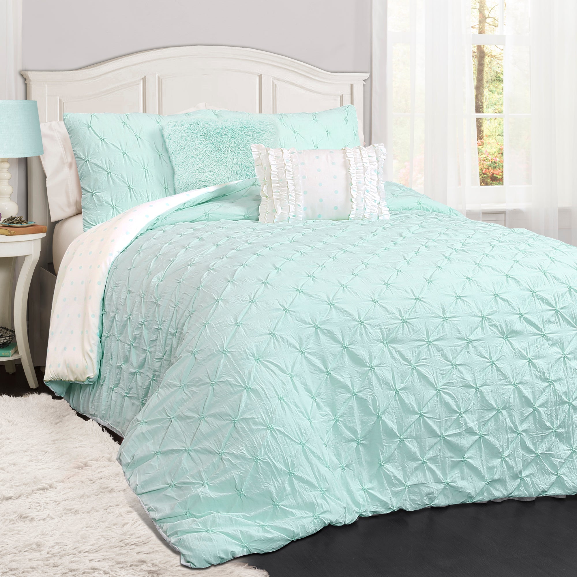 Ravello Pintuck Juvy 4 Piece Comforter Set