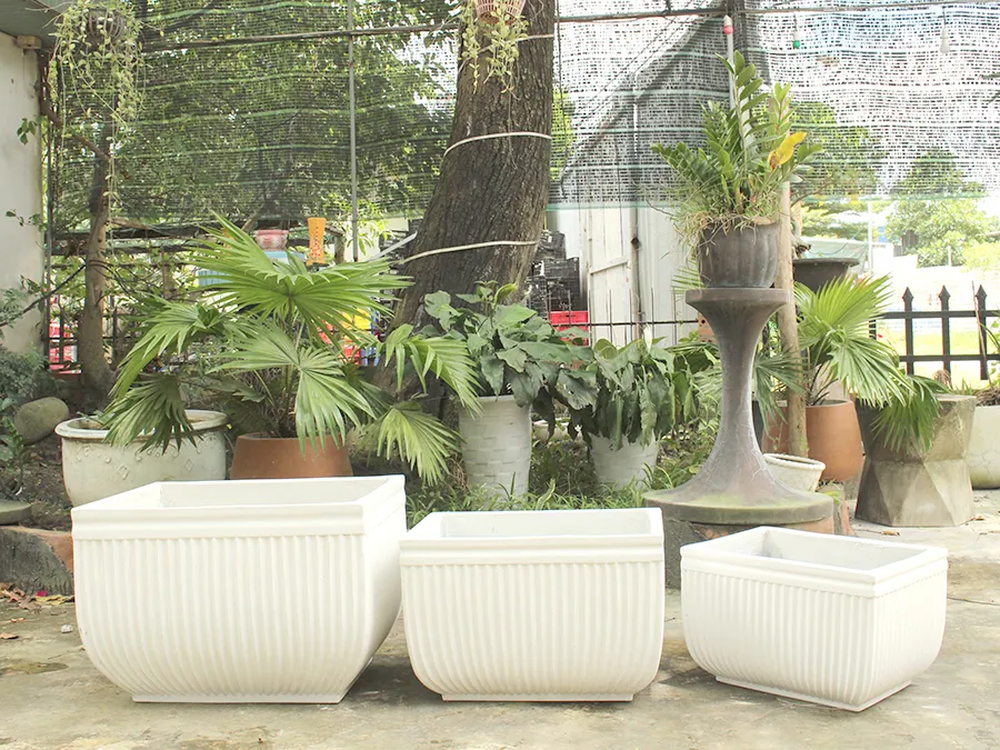 Wholesale Set Of 3 Cement Light Natural Laterite Pot Planters from Vietnam Indoor And Outdoor Pottery Garden Decor For plants