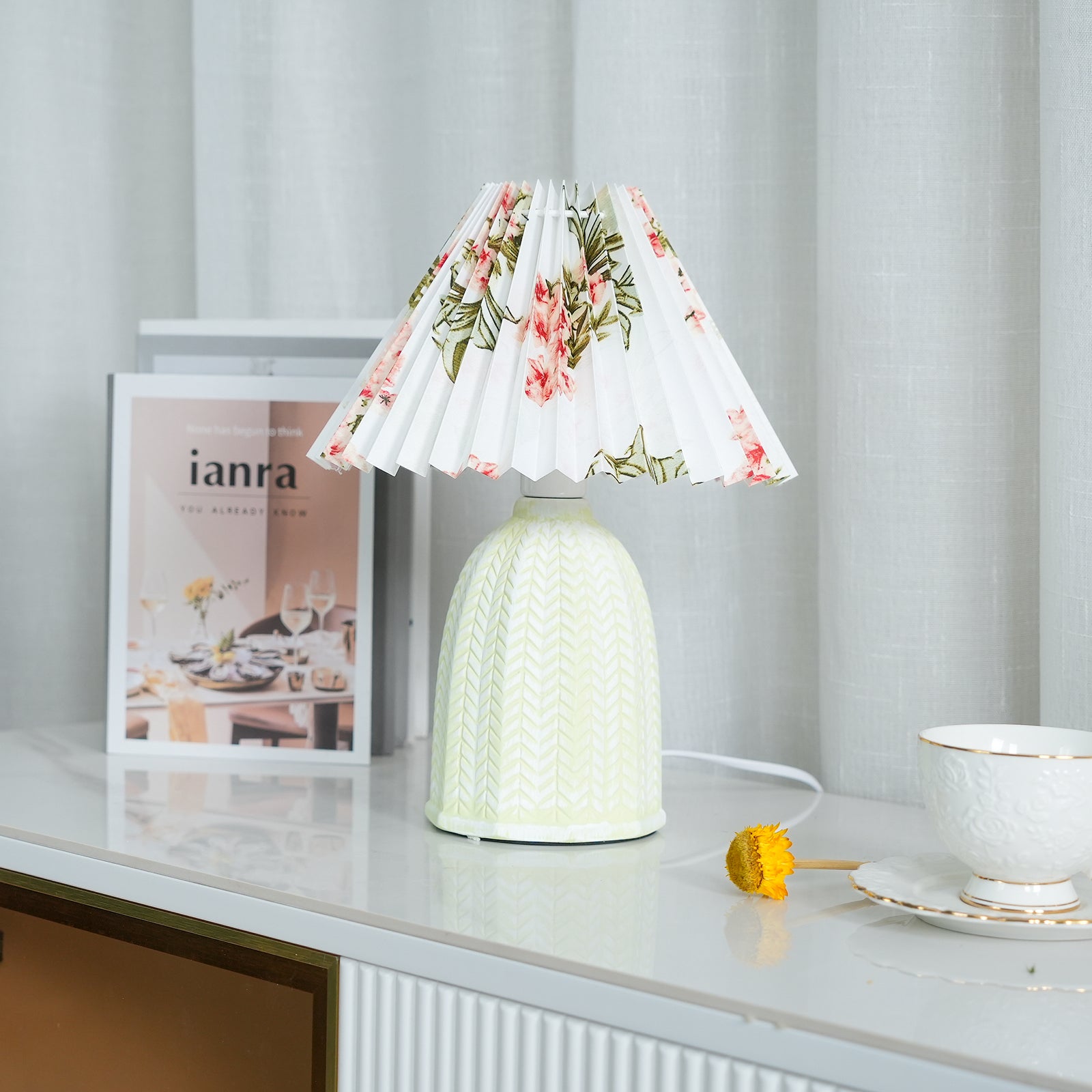 Vintage Pleated Table Lamp