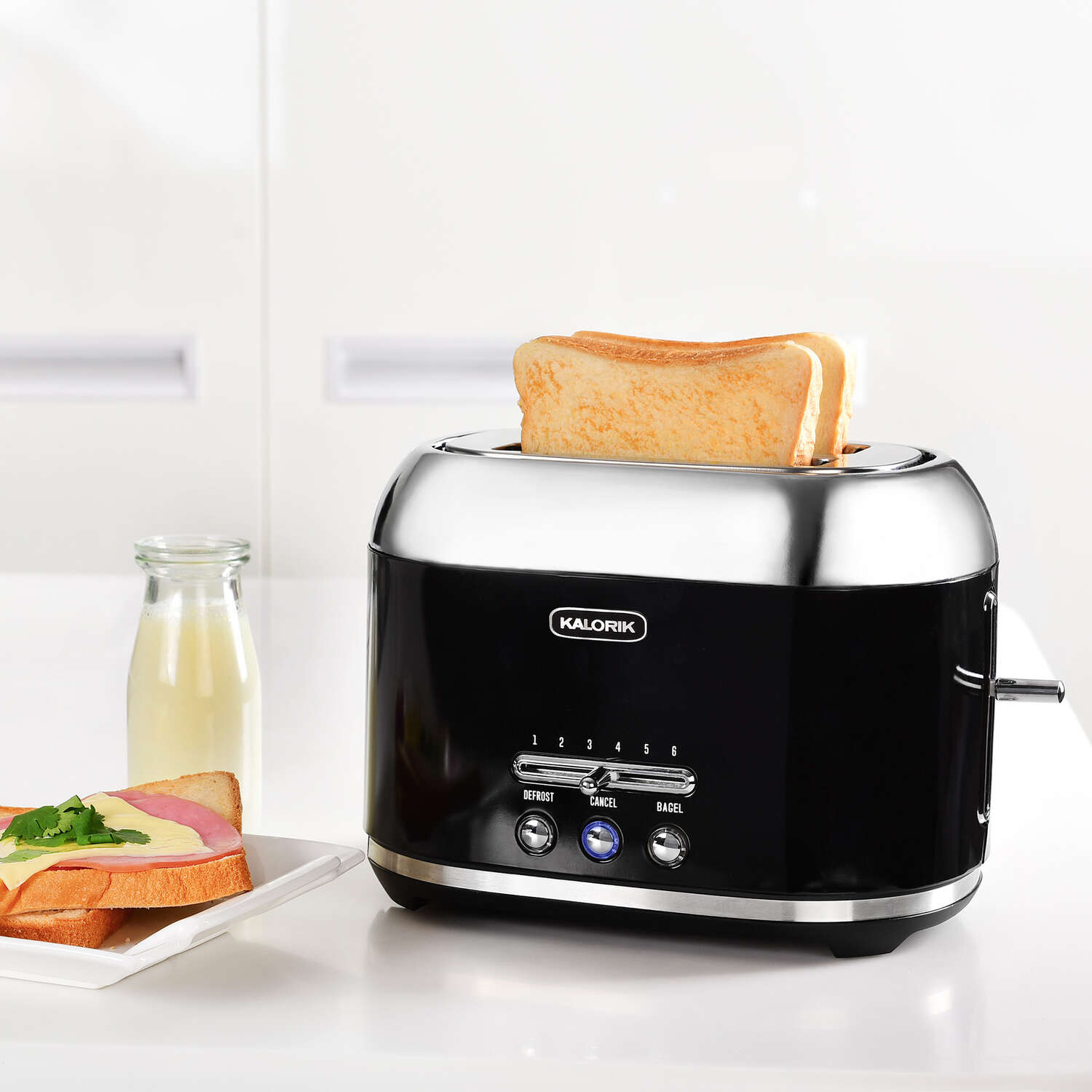 Kalorik Retro Plastic Black 2 slot Toaster 7 in. H X 10.25 in. W X 7.5 in. D