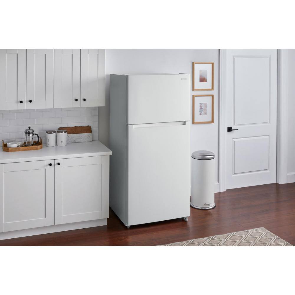 Vissani 18 cu. ft. Top Freezer Refrigerator DOE in White MDTF18WHR