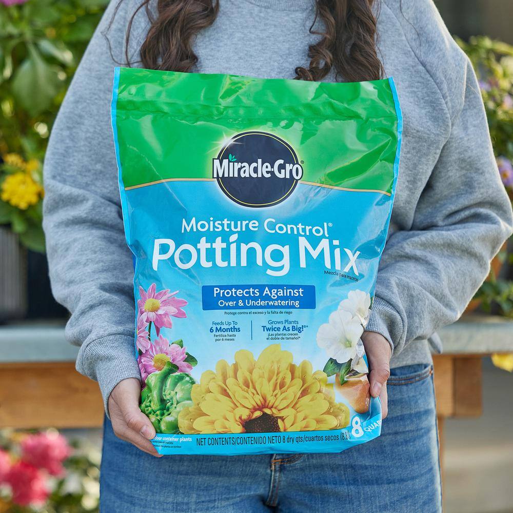 Miracle-Gro 2 cu. ft. Moisture Control Potting Mix 75552301