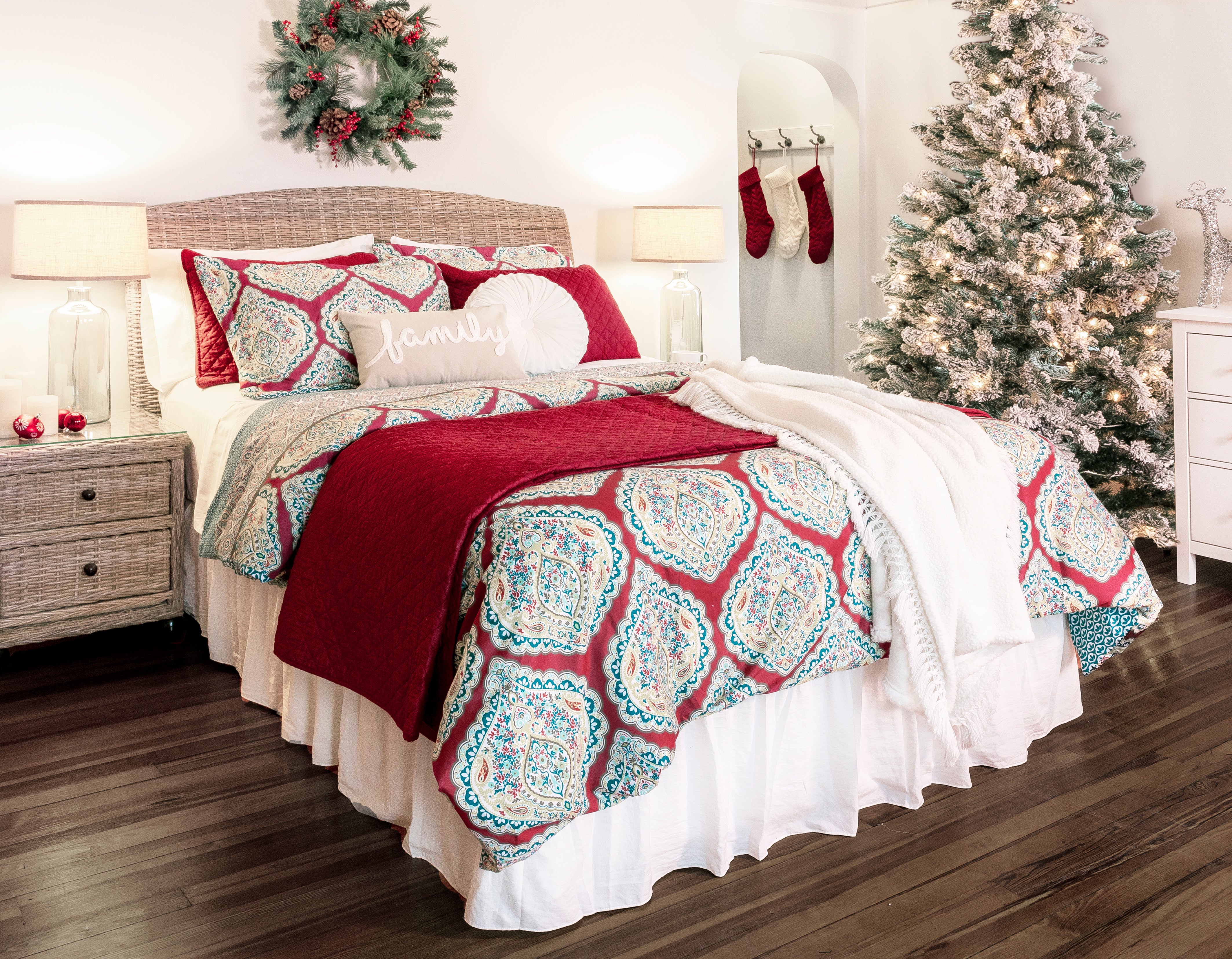 Bedding Bundle: Harley Damask Comforter Set + Ava Diamond Quilt Set