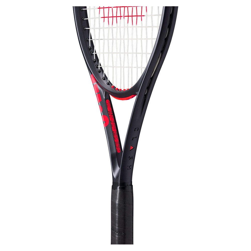 Clash 100 v3 Tennis Racquet