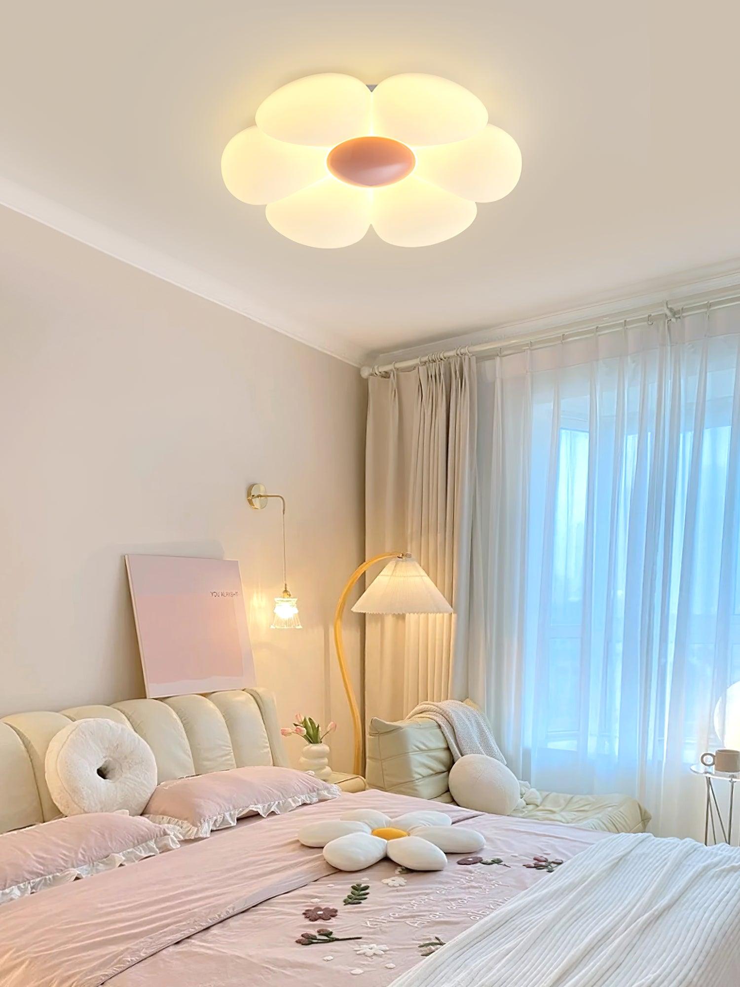 Six-leaf Flower Kids Room Ceiling Lamp