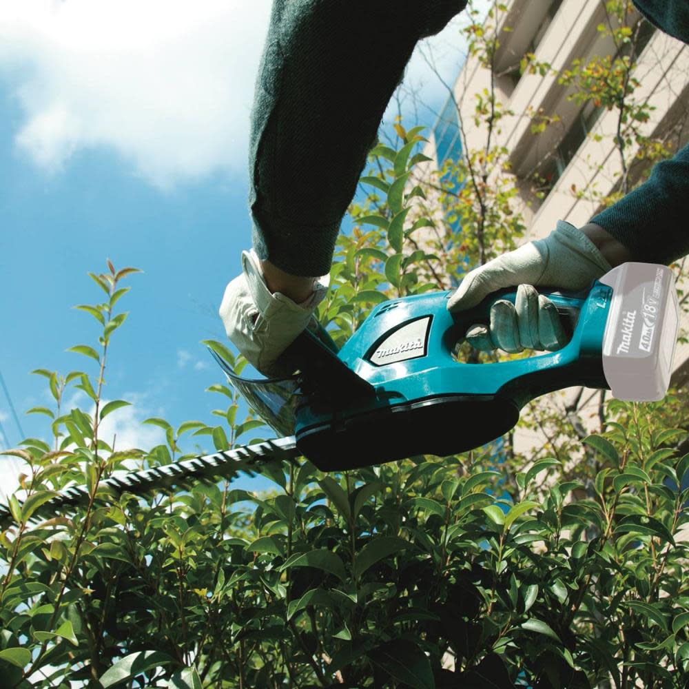 18V LXT? Lithium-Ion Cordless Hedge Trimmer (Bare Tool) ;