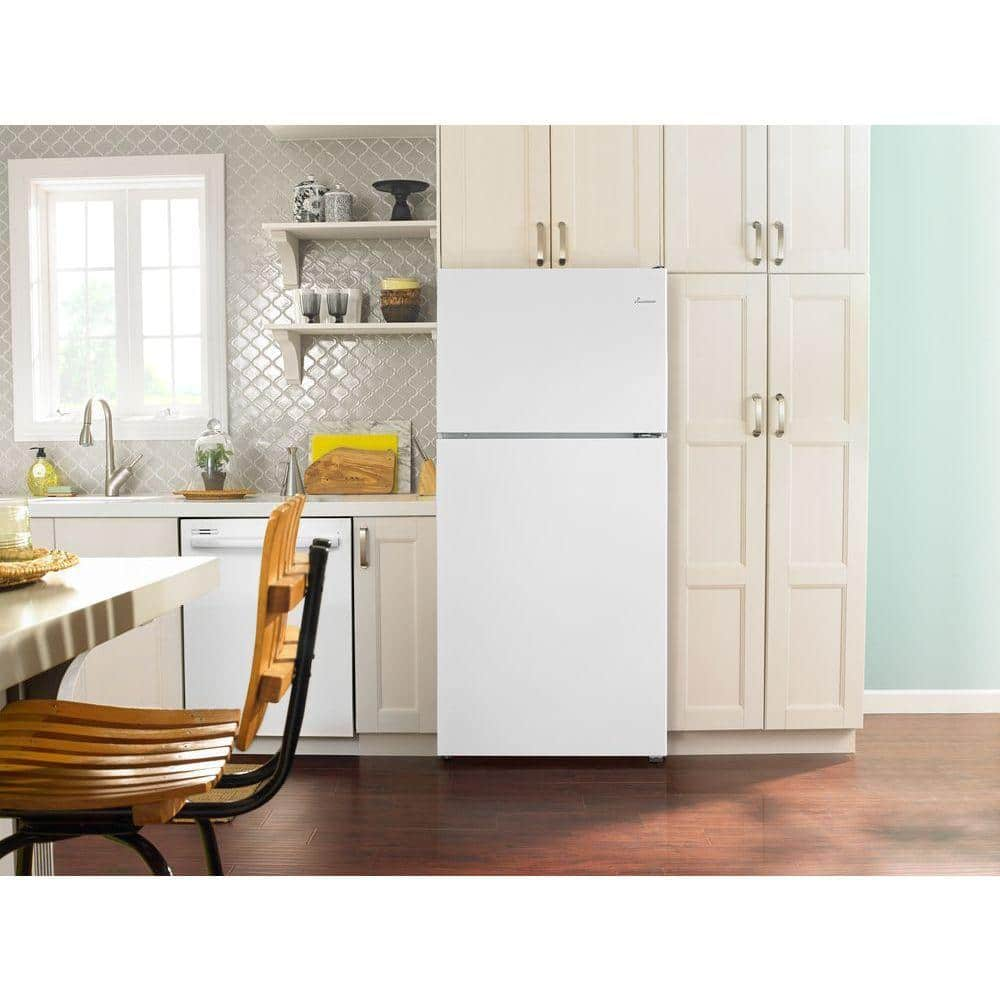 Amana 182 cu ft Top Freezer Refrigerator in White