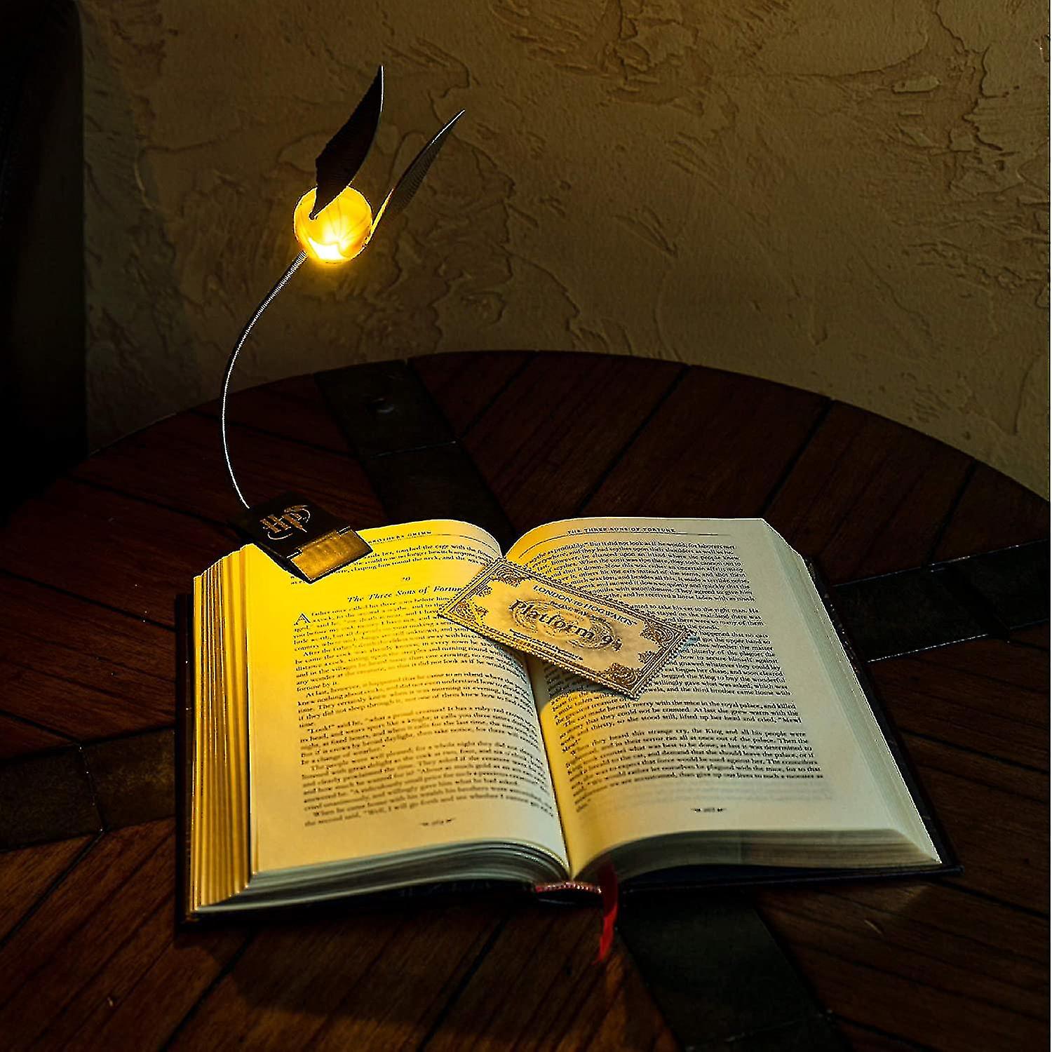 Golden Snitch Lumi Clip | Convenient Harry Potter Themed Reading Light | Powered By Batteries