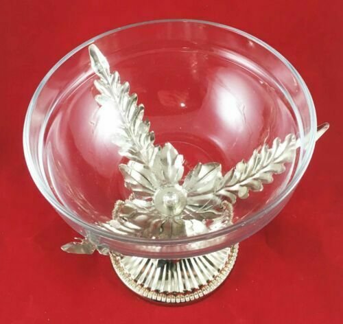 1 Beautiful Round Glass Cocktail Serving Bowl On Three Leaf Festive Metal Base EBR02