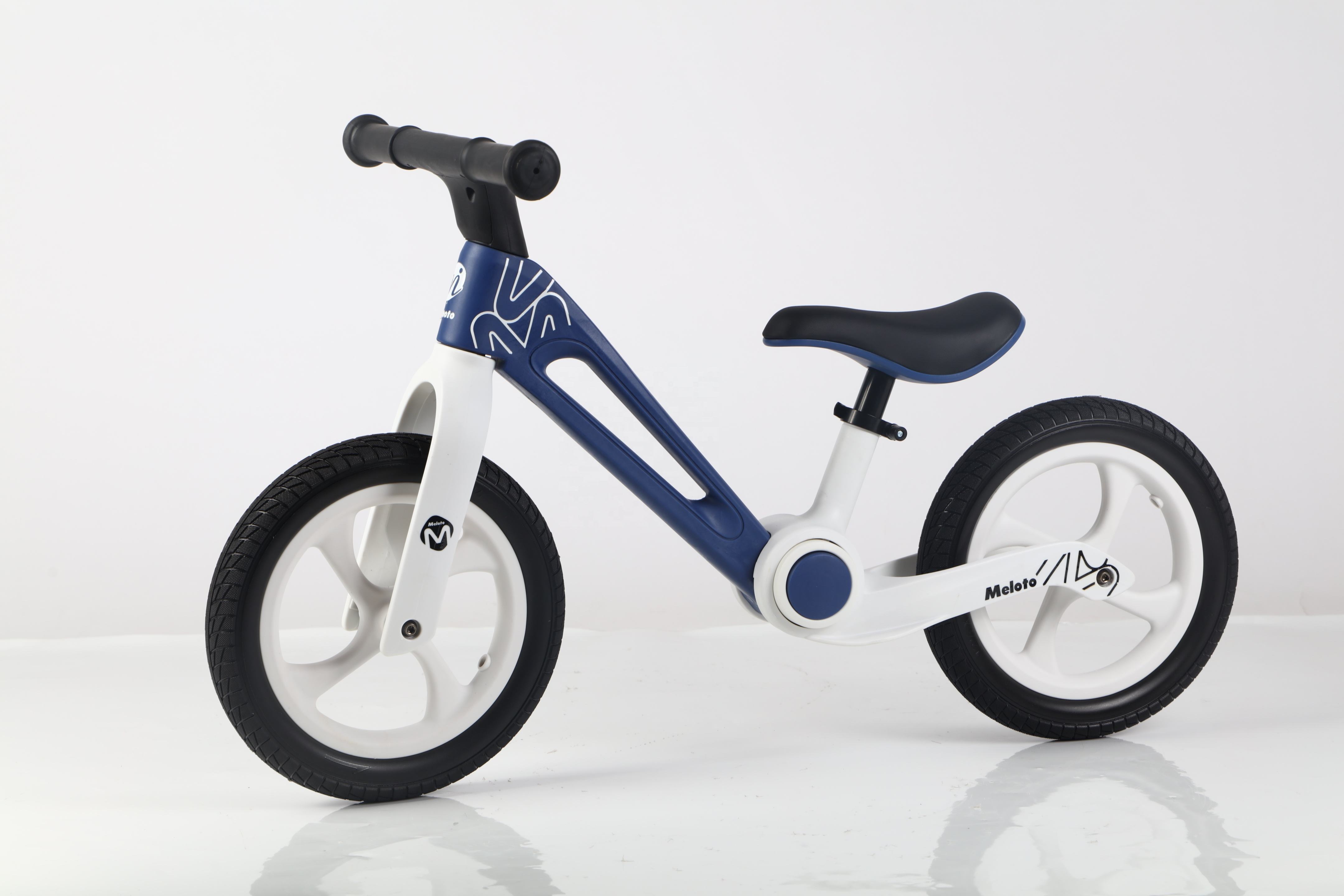 2023 New cycle kids balance bike pedal bicycle tricycle  CE approved  kids running bike for 3 ~ 6 years baby