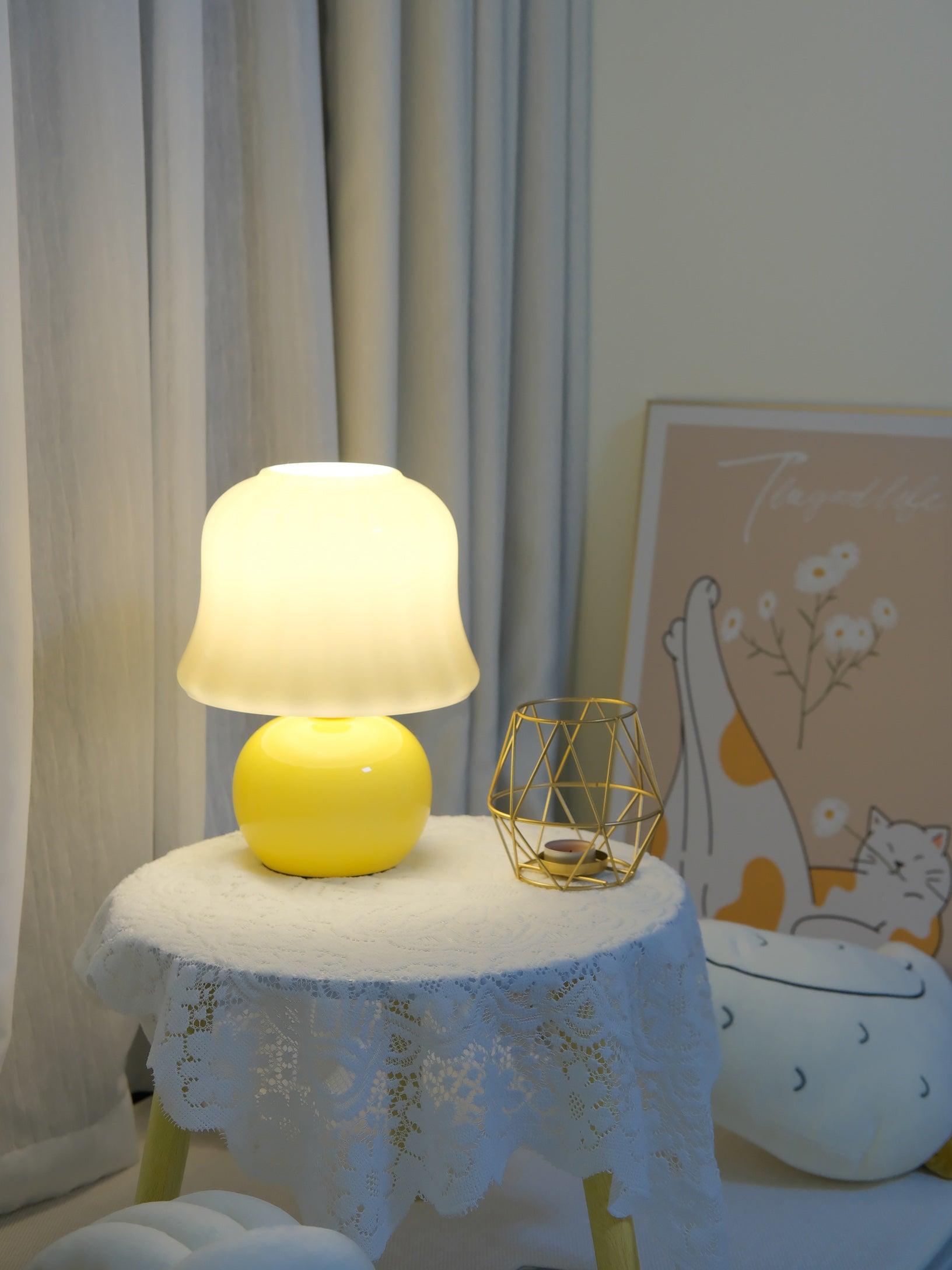 Creamy Mushroom Table Lamp