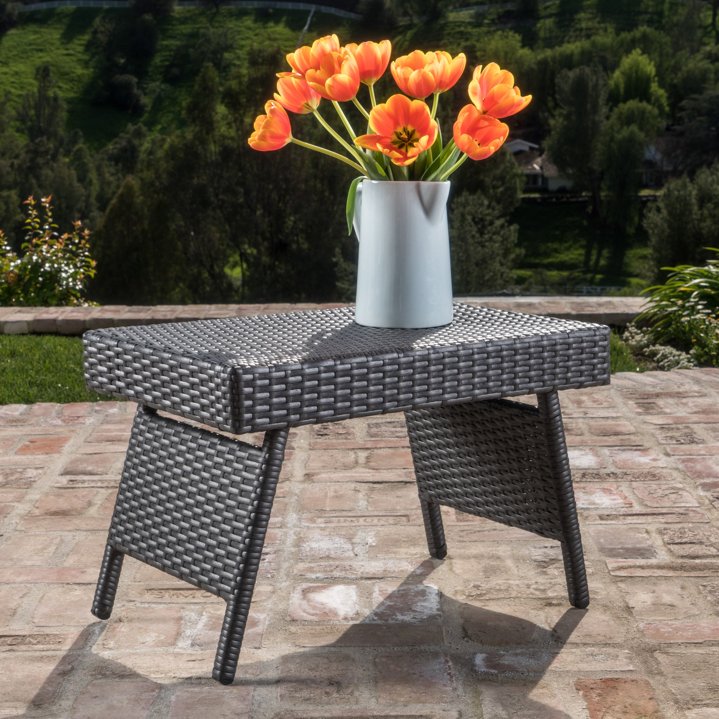 Solaris Outdoor Gray Wicker Armed Chaise Lounge with Wicker Accent Table