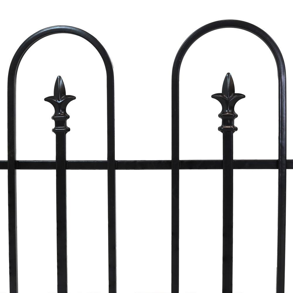 Sunnydaze Decor Strasbourg 30.50 in. Steel Garden Fence with Posts - (Set of 2) HBM-659