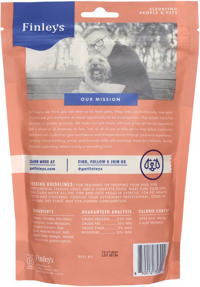 Finley's Barkery Salmon Recipe Soft Chew Training Bites Dog Treats， 16-oz bag