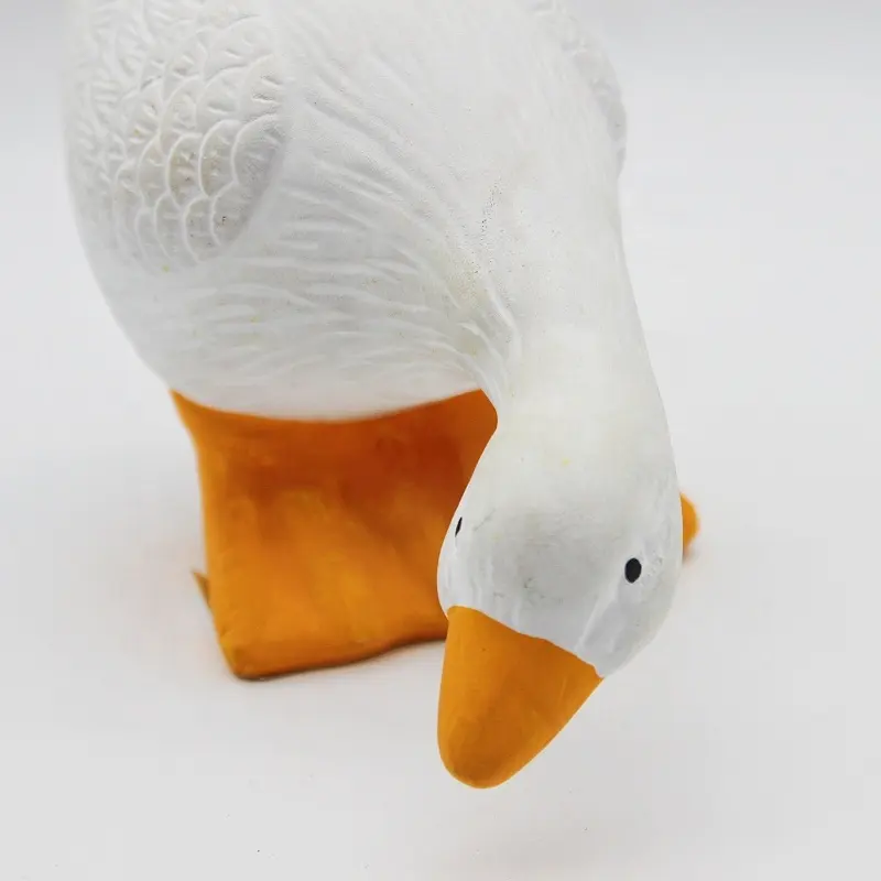 Factory custom wholesales garden animal goose duck ceramic garden ornament animal decoration